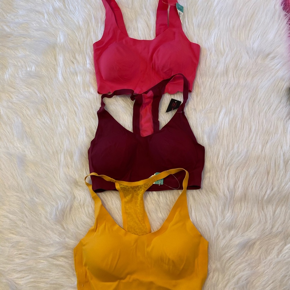 NWT No Boundaries Size Small Wireless Bra Bundle
